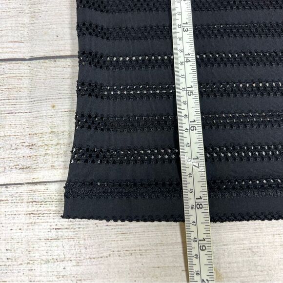 Zyia Active Black Chill Black Mesh Crop Short Sleeve T-Shirt Size M - Picture 10 of 10